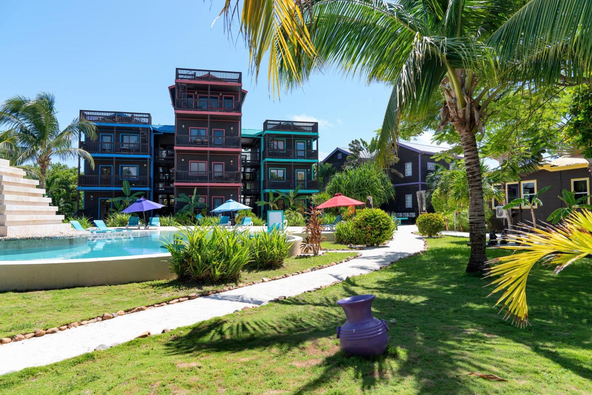 X'Tan Ha- The Waterfront Hotel San Pedro  Ngoại thất bức ảnh