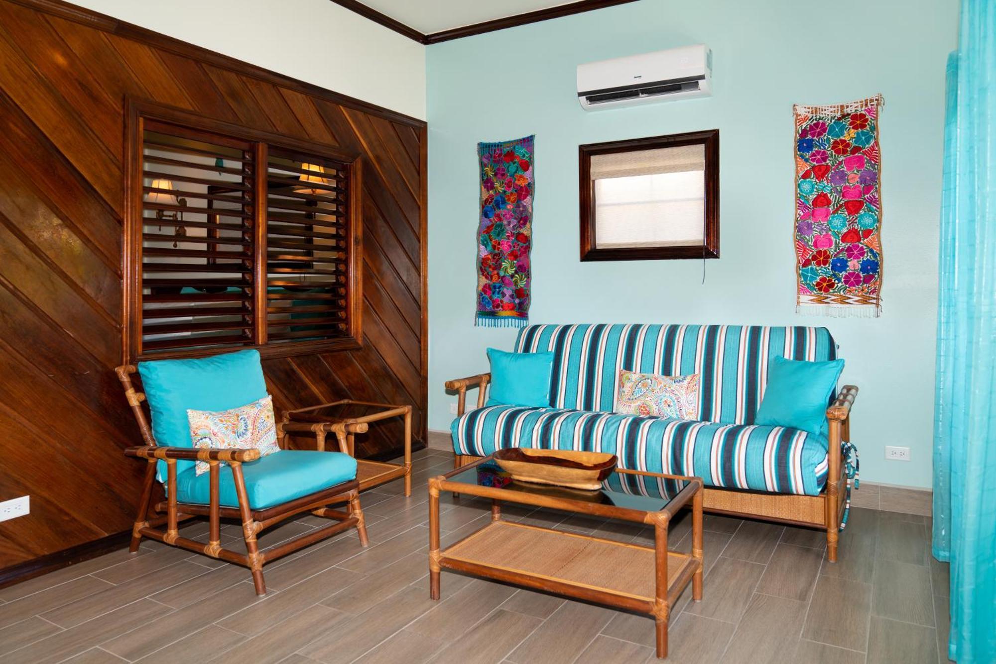 X'Tan Ha- The Waterfront Hotel San Pedro  Ngoại thất bức ảnh